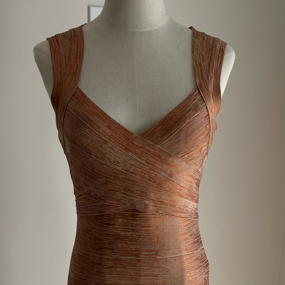 Elegant Rose Gold Bandage Dress - Picture 2 of 10